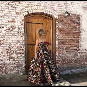 Mac Duggal 66555H prom dress